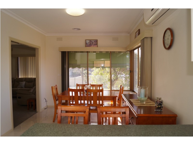 6 Burwood Avenue, Shepparton VIC 3630