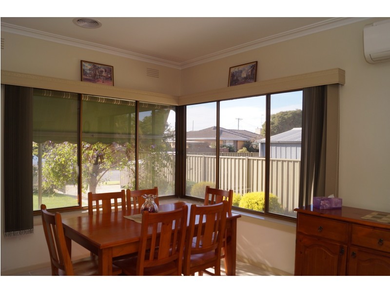 6 Burwood Avenue, Shepparton VIC 3630