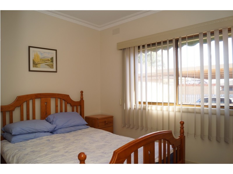 6 Burwood Avenue, Shepparton VIC 3630