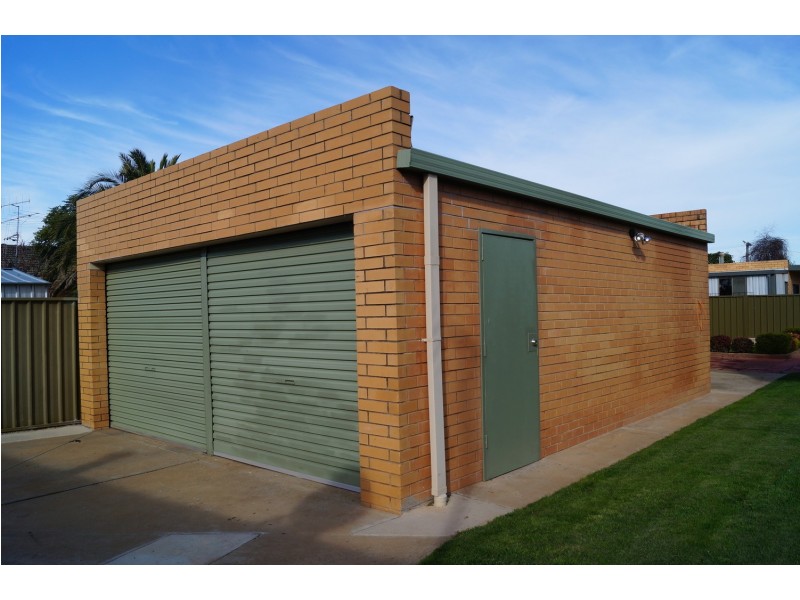 6 Burwood Avenue, Shepparton VIC 3630