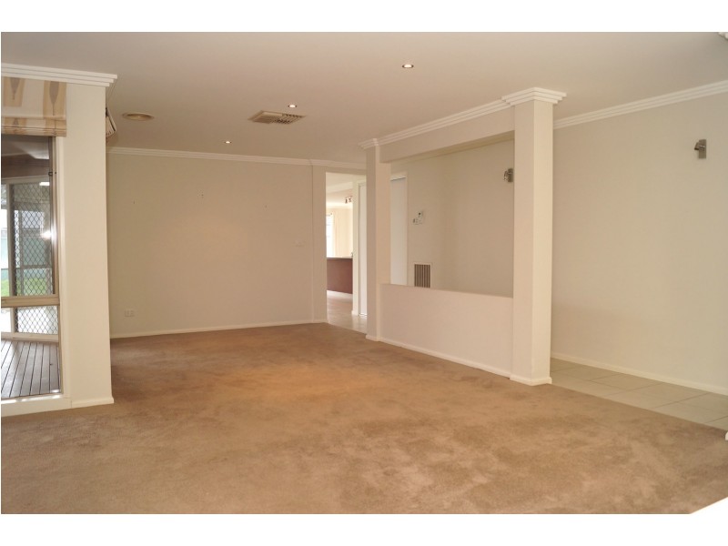 7 Seven Creeks Drive, Kialla VIC 3631