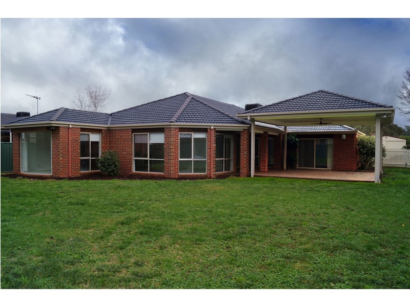 7 Seven Creeks Drive, Kialla VIC 3631