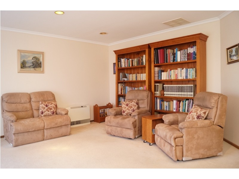 79 Orchard Circuit, Shepparton VIC 3630