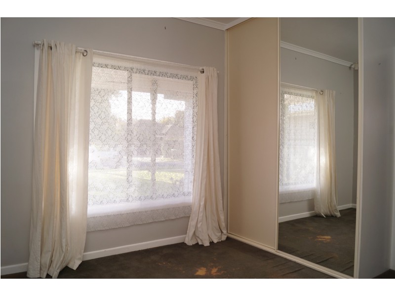 4 MacKeller Crescent, Mooroopna VIC 3629