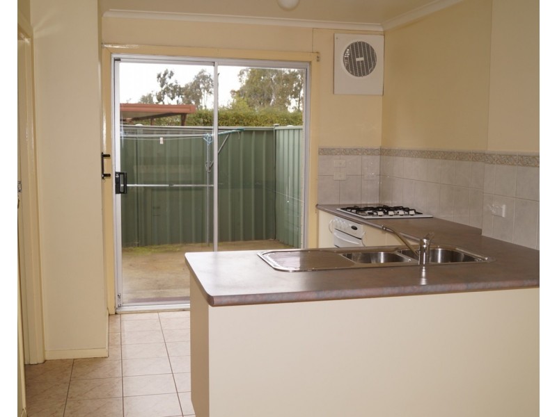 8/10 Hayes Street, Shepparton VIC 3630