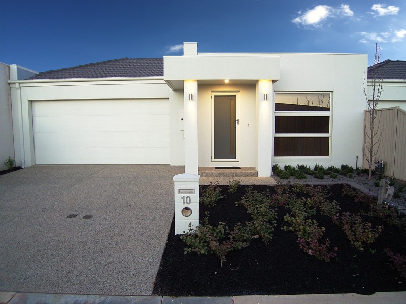 10 Jolimont Terrace, Shepparton VIC 3630