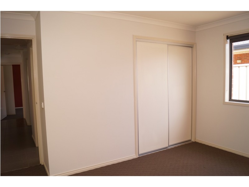 49 Taig Avenue, Kialla VIC 3631