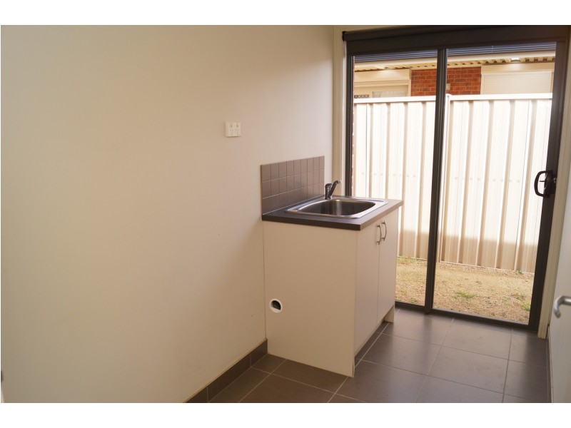 49 Taig Avenue, Kialla VIC 3631