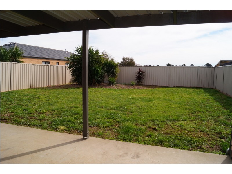 49 Taig Avenue, Kialla VIC 3631