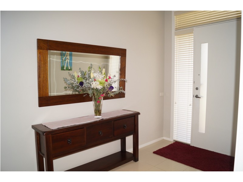 8 Brambuck Avenue, Kialla VIC 3631