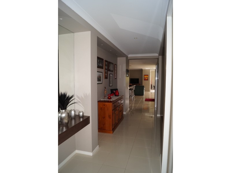 8 Brambuck Avenue, Kialla VIC 3631