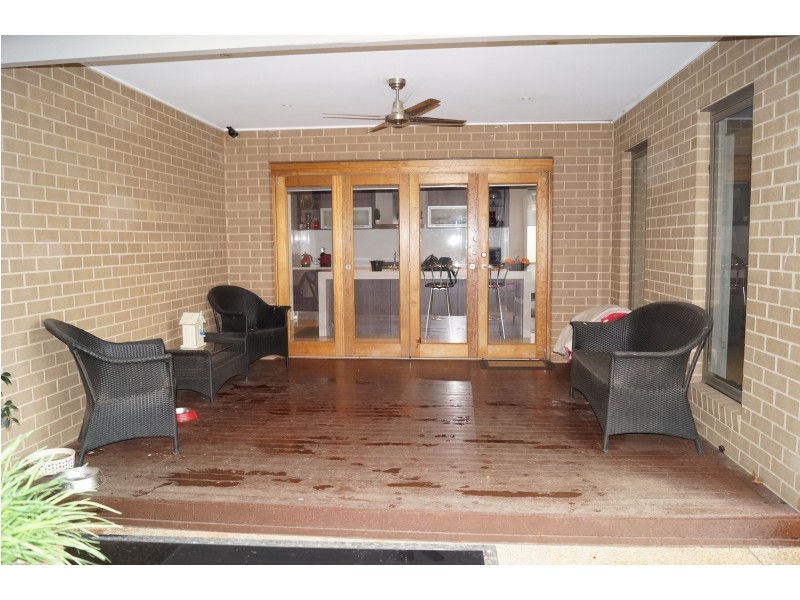 8 Brambuck Avenue, Kialla VIC 3631