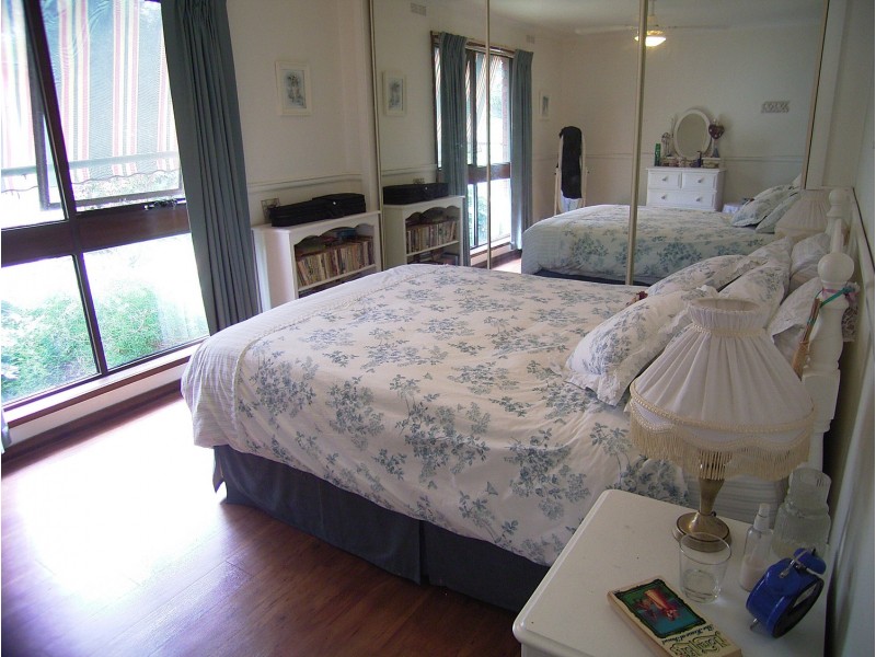 18 Raftery Road, Kialla VIC 3631