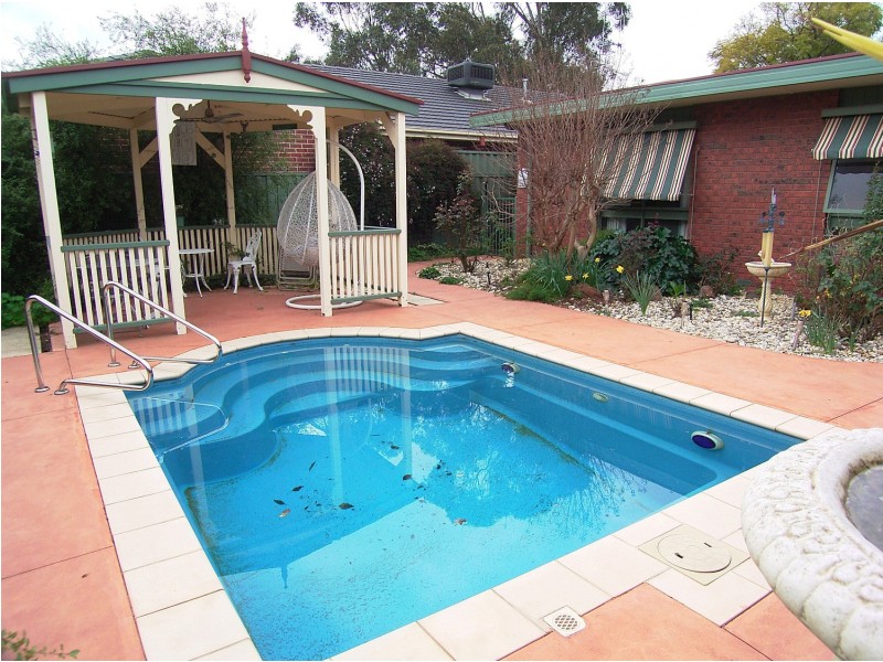 18 Raftery Road, Kialla VIC 3631