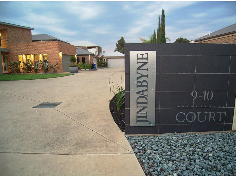 2/9-10 Jindabyne Court, Kialla VIC 3631