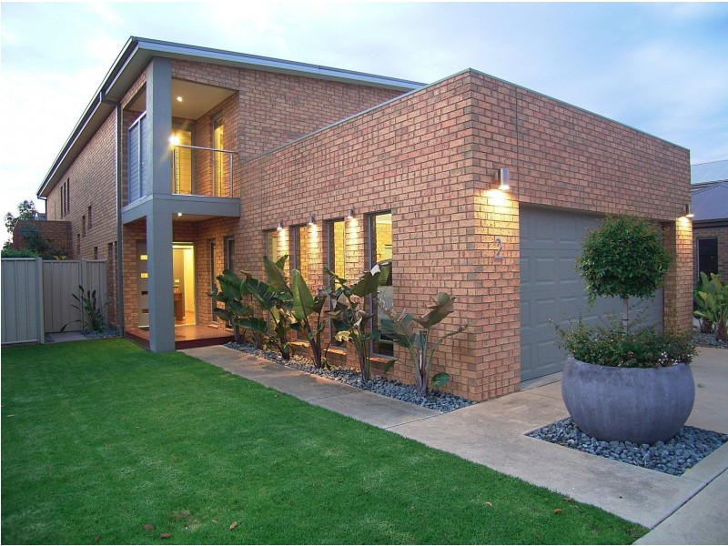 2/9-10 Jindabyne Court, Kialla VIC 3631