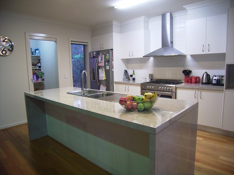 2/9-10 Jindabyne Court, Kialla VIC 3631