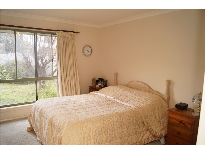 8 Sunrise Court, Shepparton VIC 3630