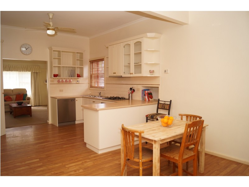 10 Leithen Street, Shepparton VIC 3630