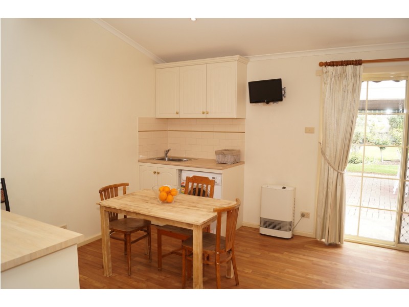 10 Leithen Street, Shepparton VIC 3630