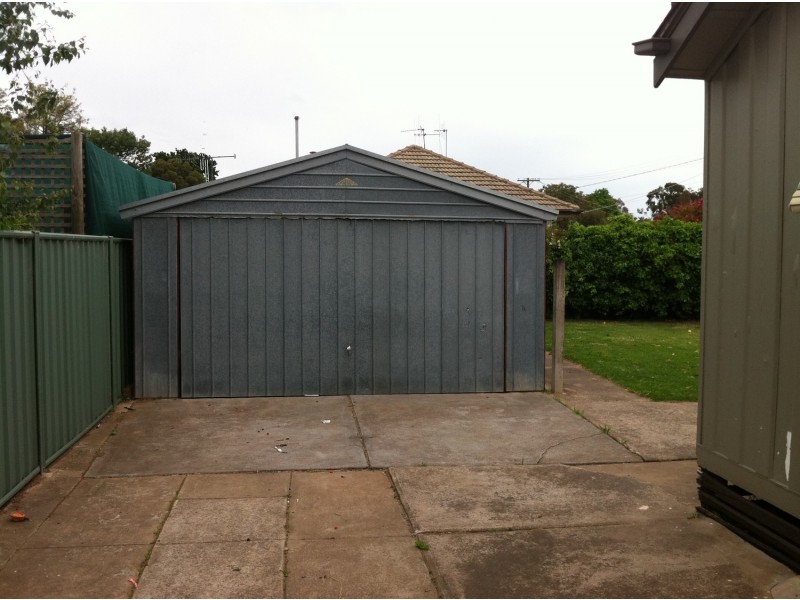 6 Cameron Avenue, Shepparton VIC 3630