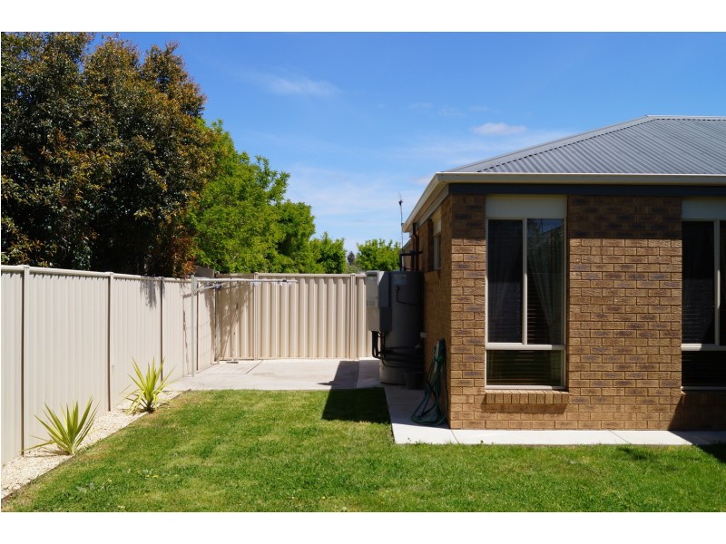 14 Sugargum Crescent, Kialla VIC 3631