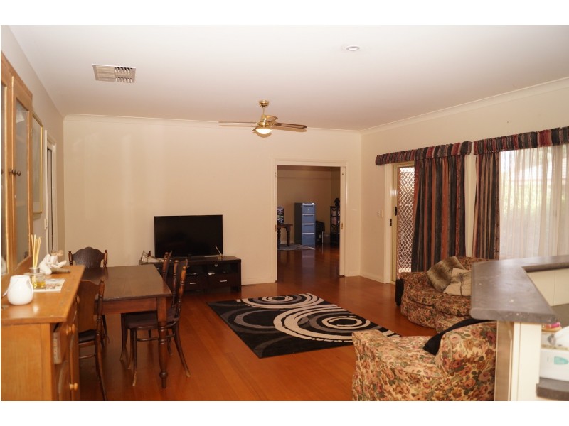 110 Parkside Drive, Shepparton VIC 3630