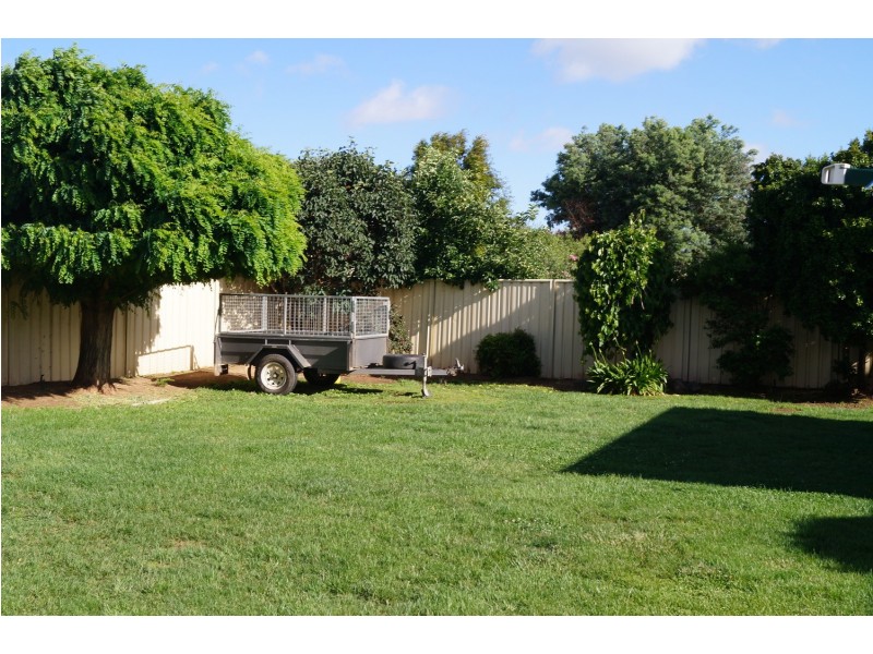 110 Parkside Drive, Shepparton VIC 3630