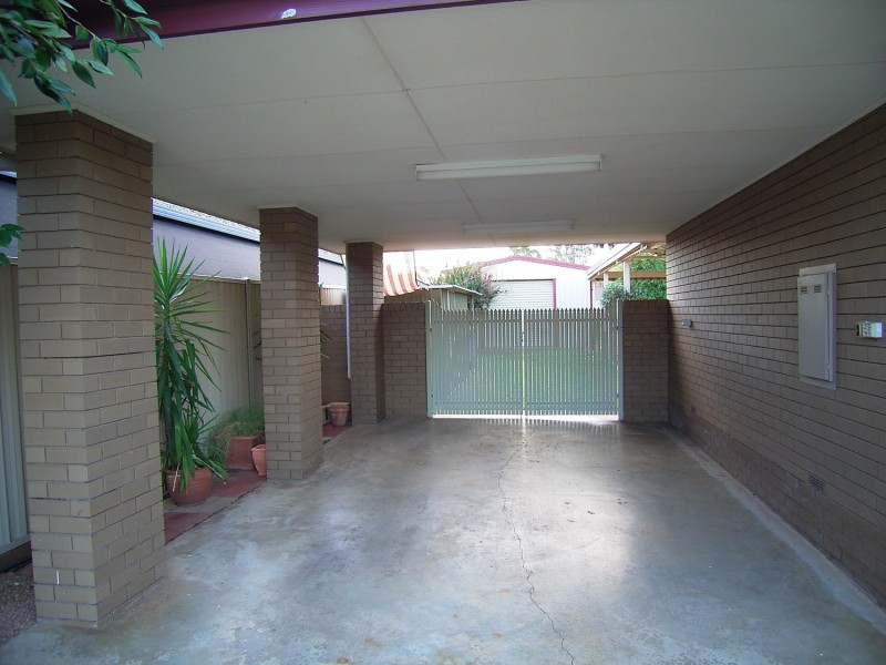 14 Nicholls Avenue, Shepparton VIC 3630