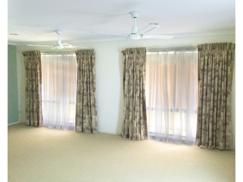 27 Orchard Circuit, Shepparton VIC 3630