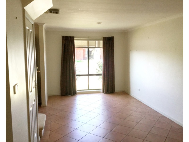 27 Orchard Circuit, Shepparton VIC 3630