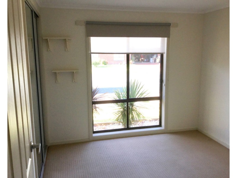 27 Orchard Circuit, Shepparton VIC 3630