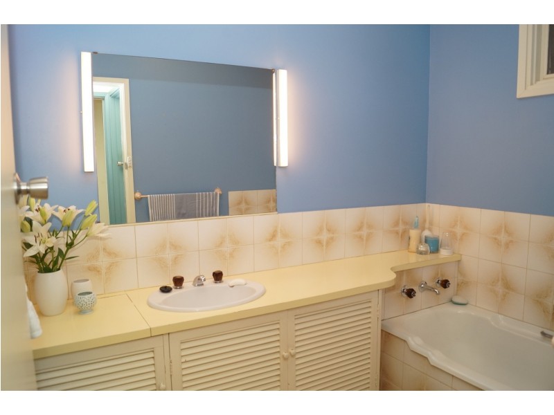 27 Gourlay Street, Shepparton VIC 3630