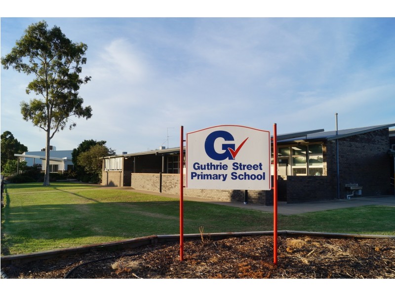 27 Gourlay Street, Shepparton VIC 3630