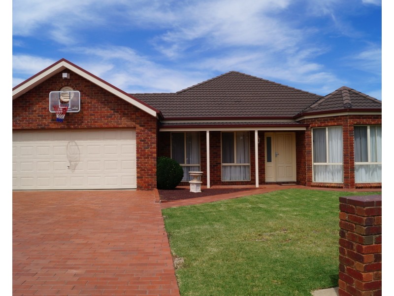 24 Romney Crescent, Shepparton VIC 3630