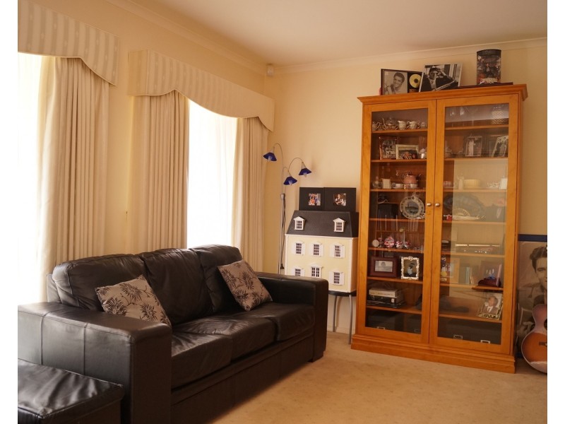 24 Romney Crescent, Shepparton VIC 3630