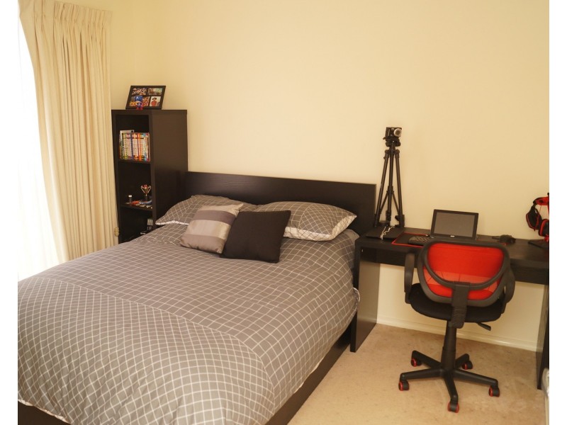 24 Romney Crescent, Shepparton VIC 3630