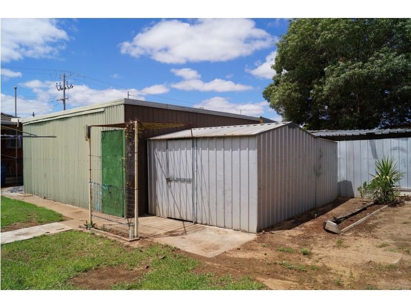 8 Poplar Avenue, Shepparton VIC 3630