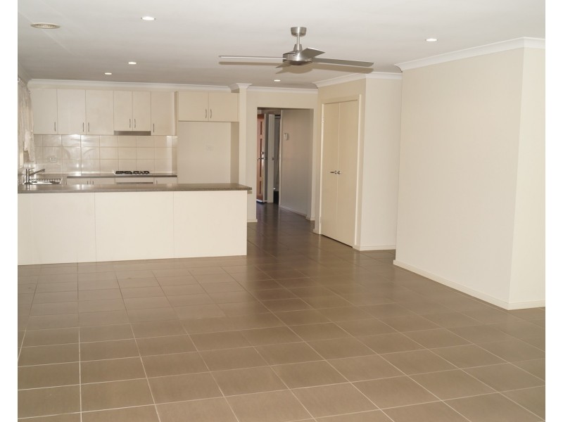 10 Sherwood Court, Shepparton North VIC 3631