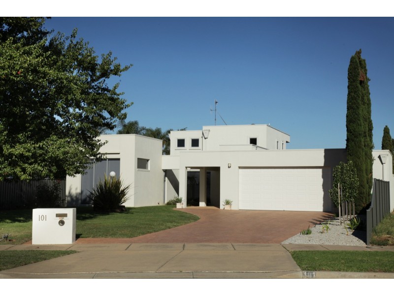 101 Gordon Drive, Kialla VIC 3631