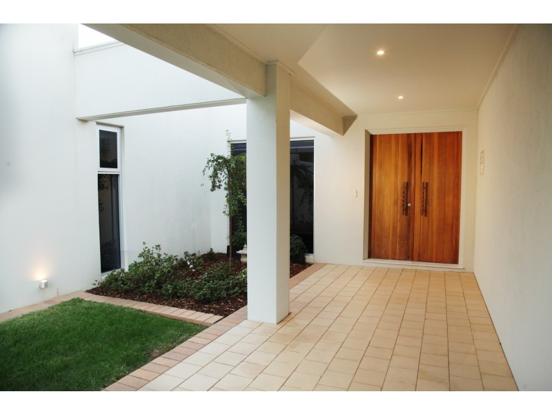 101 Gordon Drive, Kialla VIC 3631