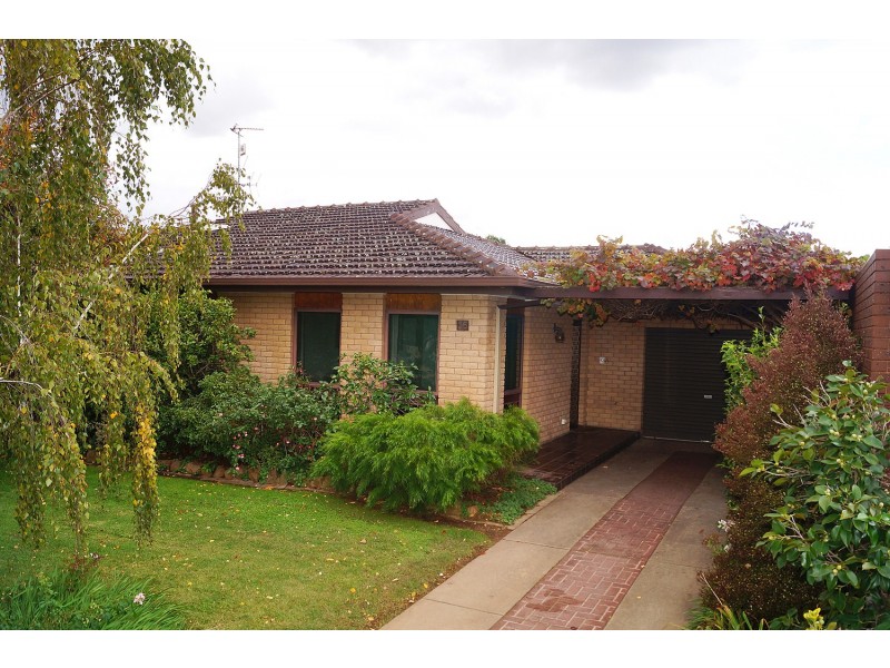 35 Lachlan Crescent, Shepparton VIC 3630