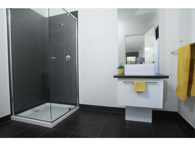 7 Teatree Place, Kialla VIC 3631