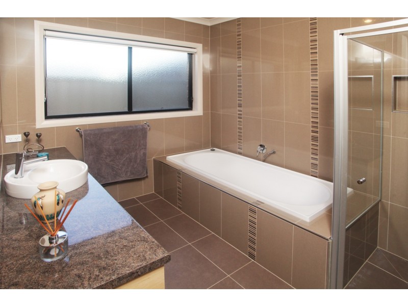 6 Wanderers Lane, Kialla VIC 3631