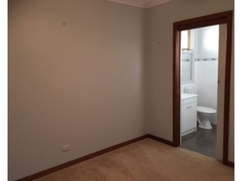 16 Holland Street, Shepparton VIC 3630