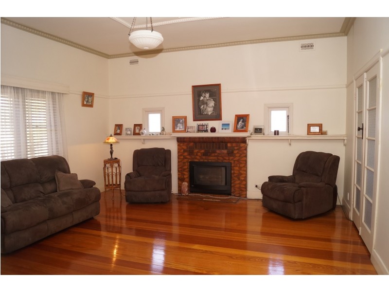 4 Norton Avenue, Shepparton VIC 3630