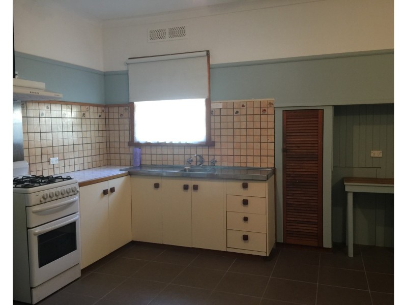 13 Macintosh Street, Shepparton VIC 3630