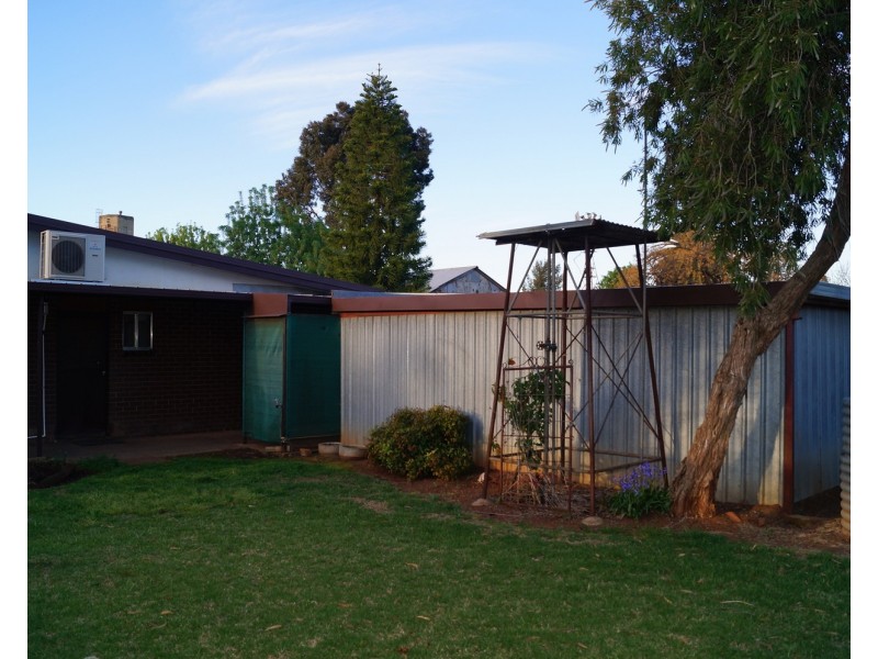 14 Williamson Street, Dookie VIC 3646