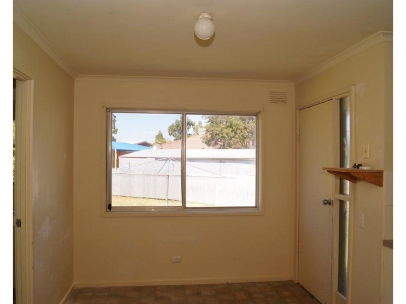 8 McLean Court, Shepparton VIC 3630