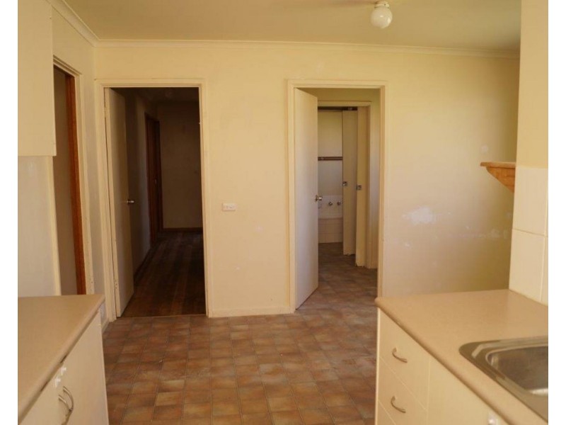 8 McLean Court, Shepparton VIC 3630